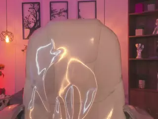 Oliviaa's Live Sex Cam Show