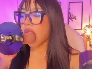Oliviaa's Live Sex Cam Show