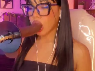 Oliviaa's Live Sex Cam Show
