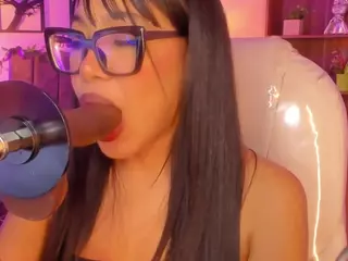 Oliviaa's Live Sex Cam Show
