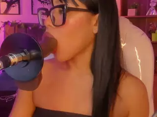 Oliviaa's Live Sex Cam Show