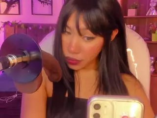 Oliviaa's Live Sex Cam Show
