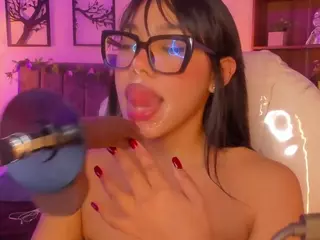 Oliviaa's Live Sex Cam Show