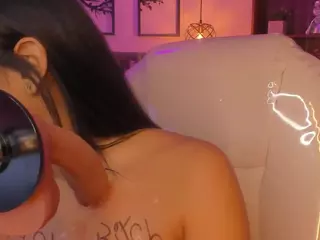 Oliviaa's Live Sex Cam Show