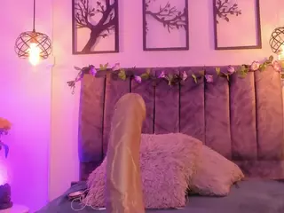 Oliviaa's Live Sex Cam Show