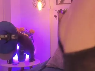 Oliviaa's Live Sex Cam Show