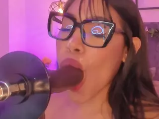 Oliviaa's Live Sex Cam Show