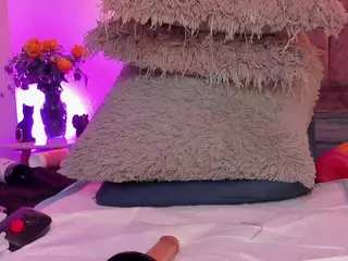 Oliviaa's Live Sex Cam Show
