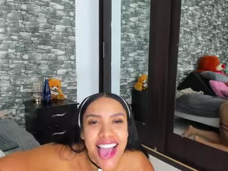 Heidy Wills's Live Sex Cam Show