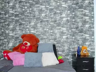 Heidy Wills's Live Sex Cam Show