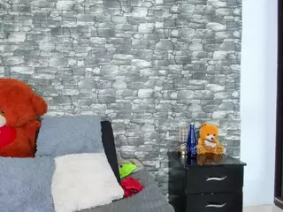 Heidy Wills's Live Sex Cam Show
