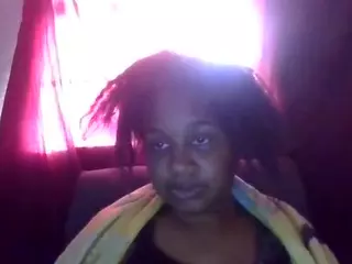 PrettyLightskin's Live Sex Cam Show