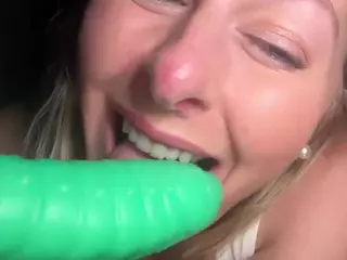 ScarlettRose72's Live Sex Cam Show