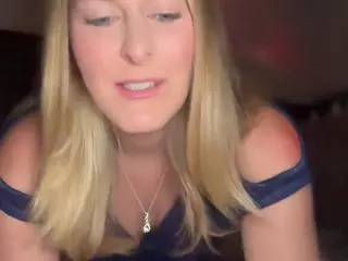 ScarlettRose72's Live Sex Cam Show
