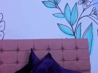 Sweet-Ariadnaaa's Live Sex Cam Show