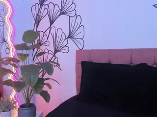 Sweet-Ariadnaaa's Live Sex Cam Show