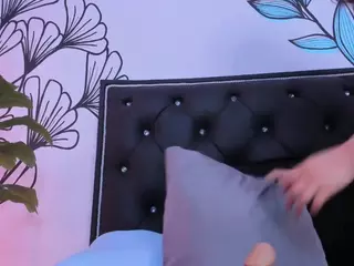 Sweet-Ariadnaaa's Live Sex Cam Show