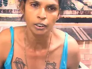 IndianVa's Live Sex Cam Show