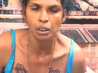 IndianVa's Live Sex Cam Show