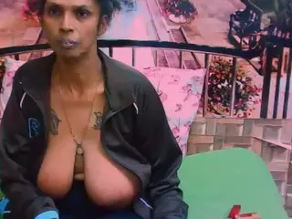 IndianVa's Live Sex Cam Show
