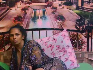 IndianVa's Live Sex Cam Show