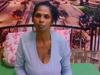 IndianVa's Live Sex Cam Show