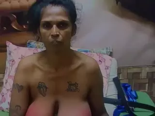 IndianVa's Live Sex Cam Show