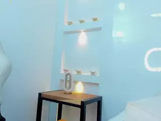 Zenda-Evans's Live Sex Cam Show