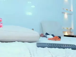 Zenda-Evans's Live Sex Cam Show