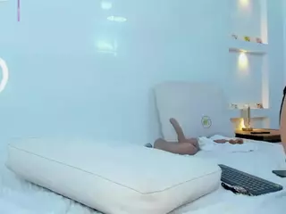 Zenda-Evans's Live Sex Cam Show
