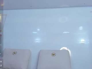 Live cam show with Zenda-Evans