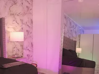 charlotte-harris's Live Sex Cam Show