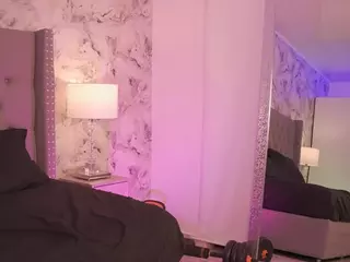charlotte-harris's Live Sex Cam Show