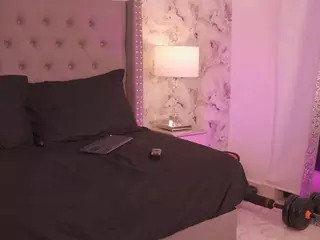 charlotte-harris's Live Sex Cam Show