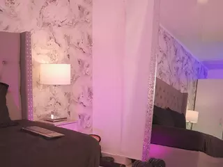 charlotte-harris's Live Sex Cam Show