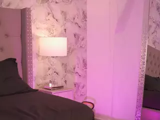 charlotte-harris's Live Sex Cam Show