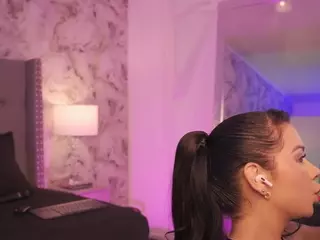 charlotte-harris's Live Sex Cam Show