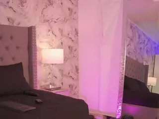 charlotte-harris's Live Sex Cam Show
