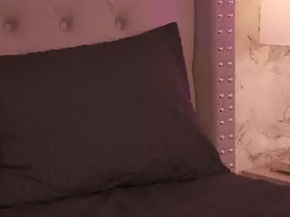 charlotte-harris's Live Sex Cam Show