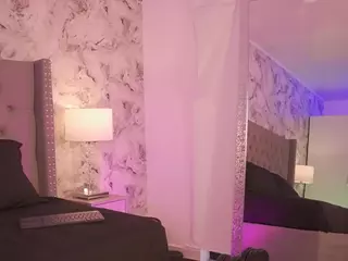 charlotte-harris's Live Sex Cam Show