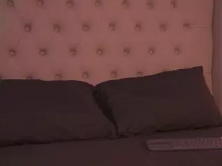 charlotte-harris's Live Sex Cam Show