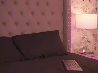 charlotte-harris's Live Sex Cam Show