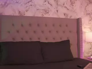 charlotte-harris's Live Sex Cam Show