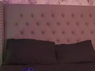 charlotte-harris's Live Sex Cam Show