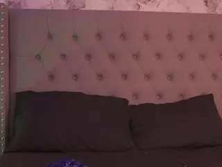 charlotte-harris's Live Sex Cam Show