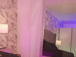 charlotte-harris's Live Sex Cam Show