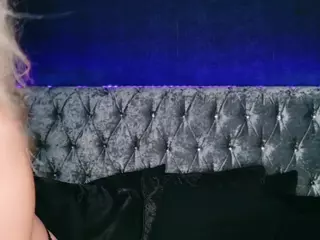 Lucy Lou xXx's Live Sex Cam Show