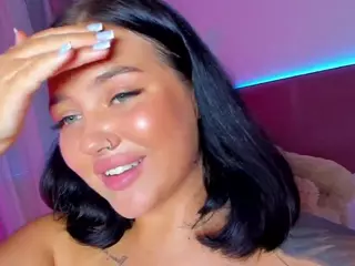 KylieLips's Live Sex Cam Show