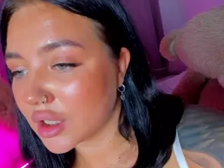 KylieLips's Live Sex Cam Show