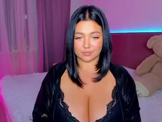 KylieLips's Live Sex Cam Show